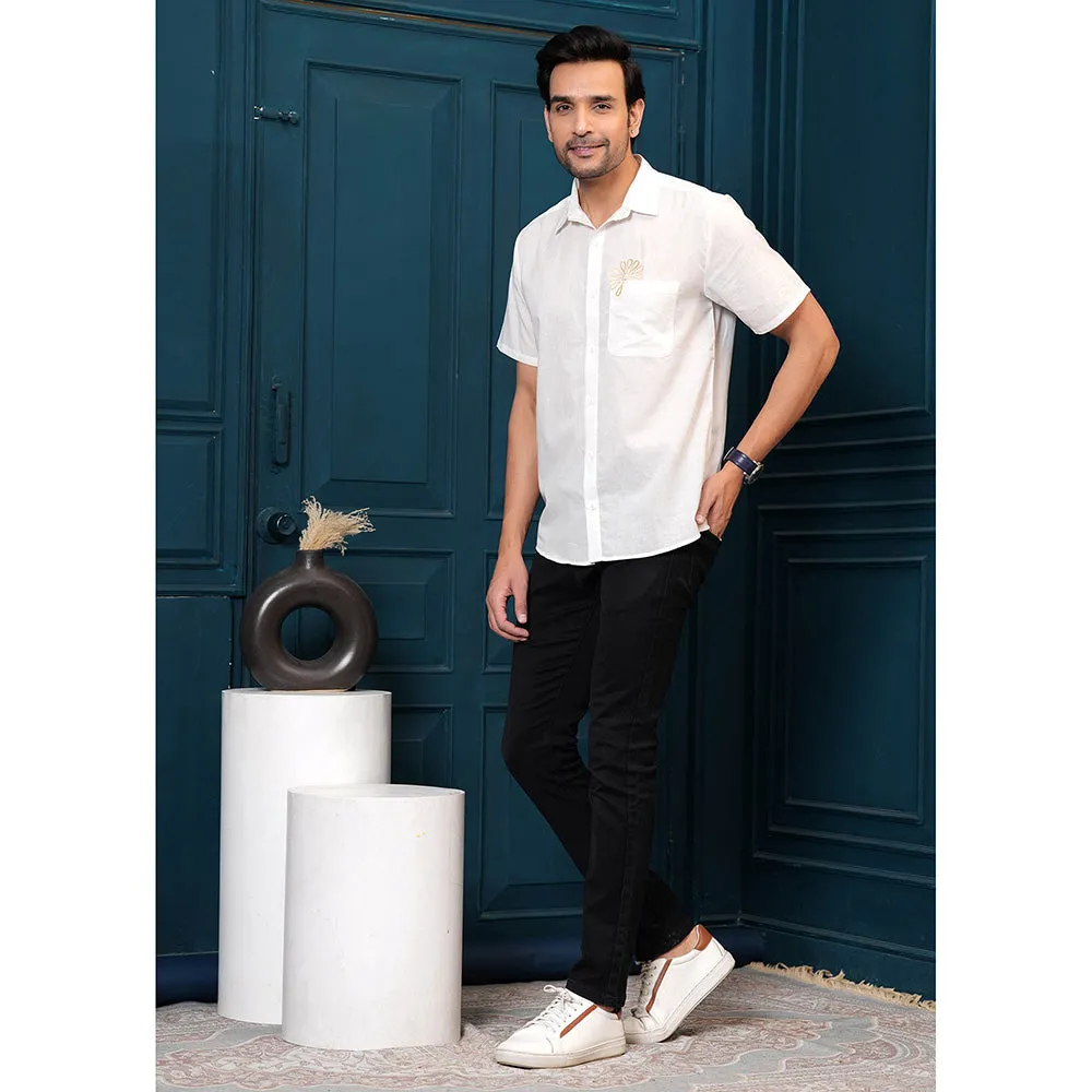 Hatheli Men White Pure Cotton Solid Self Design Casual Shirt
